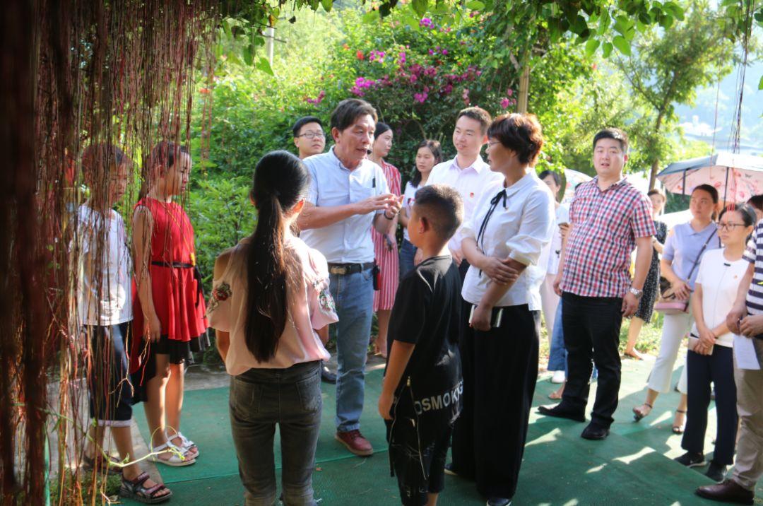 庄园小课堂今天答案最新,广安飞机场最新规划,温州最新肺炎,庄园小课堂今日答案揭秘与广安飞机场最新规划及温州疫情防控新动态