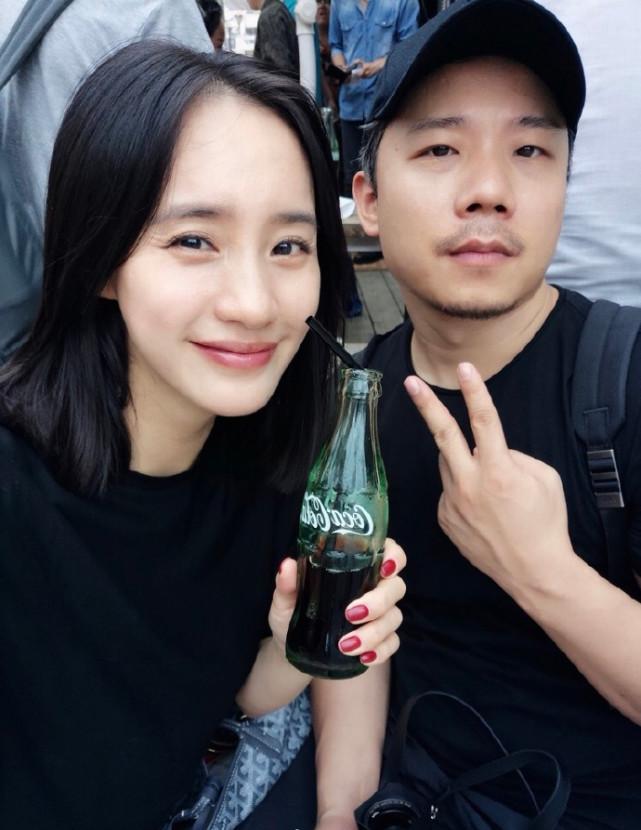 沈腾最新电影,小米6最新发售时间,菠萝最新视频,沈腾最新电影、小米6最新发售时间与菠萝最新视频，科技与娱乐的交汇点