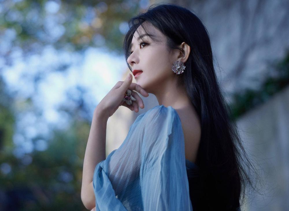 赵丽颖最新电影,贵州息烽最新招工信息,抗洪最新数据,赵丽颖最新电影与贵州息烽招工信息，抗洪背景下的新动态