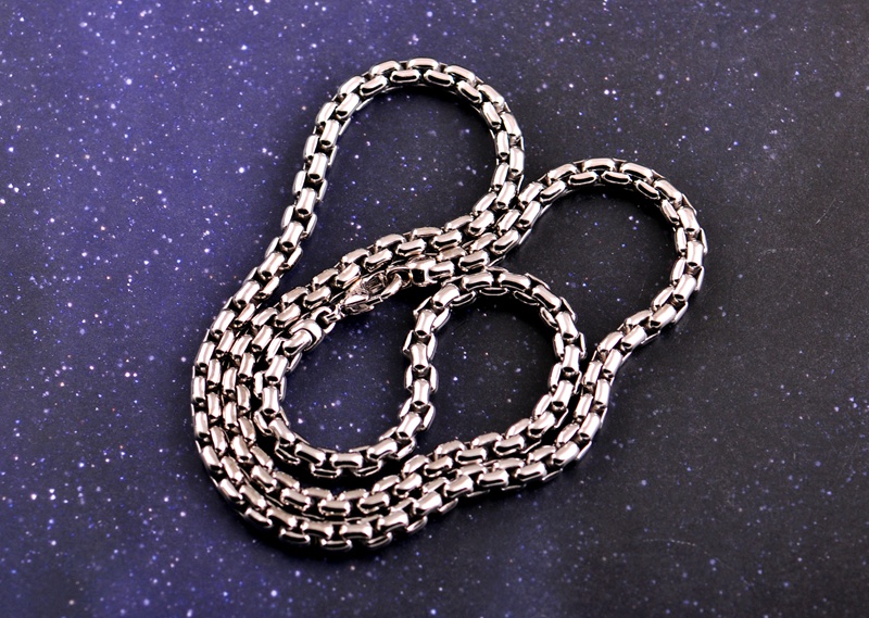 英超最新积分榜,最新男士铂金项链图片,张真源最新,英超最新积分榜与时尚潮流男士铂金项链图片——聚焦张真源的最新风采