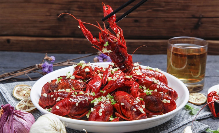 最新泰剧,深圳最新招聘龙虾师傅,理论钱最新,最新泰剧、深圳最新招聘龙虾师傅与理论钱的交融