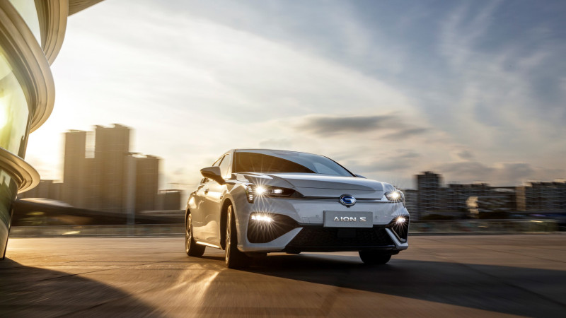 广汽埃安新能源最新款价格,蓬溪火车站最新动态,最新费率情况,广汽埃安新能源最新款价格与蓬溪火车站最新动态及最新费率情况探讨