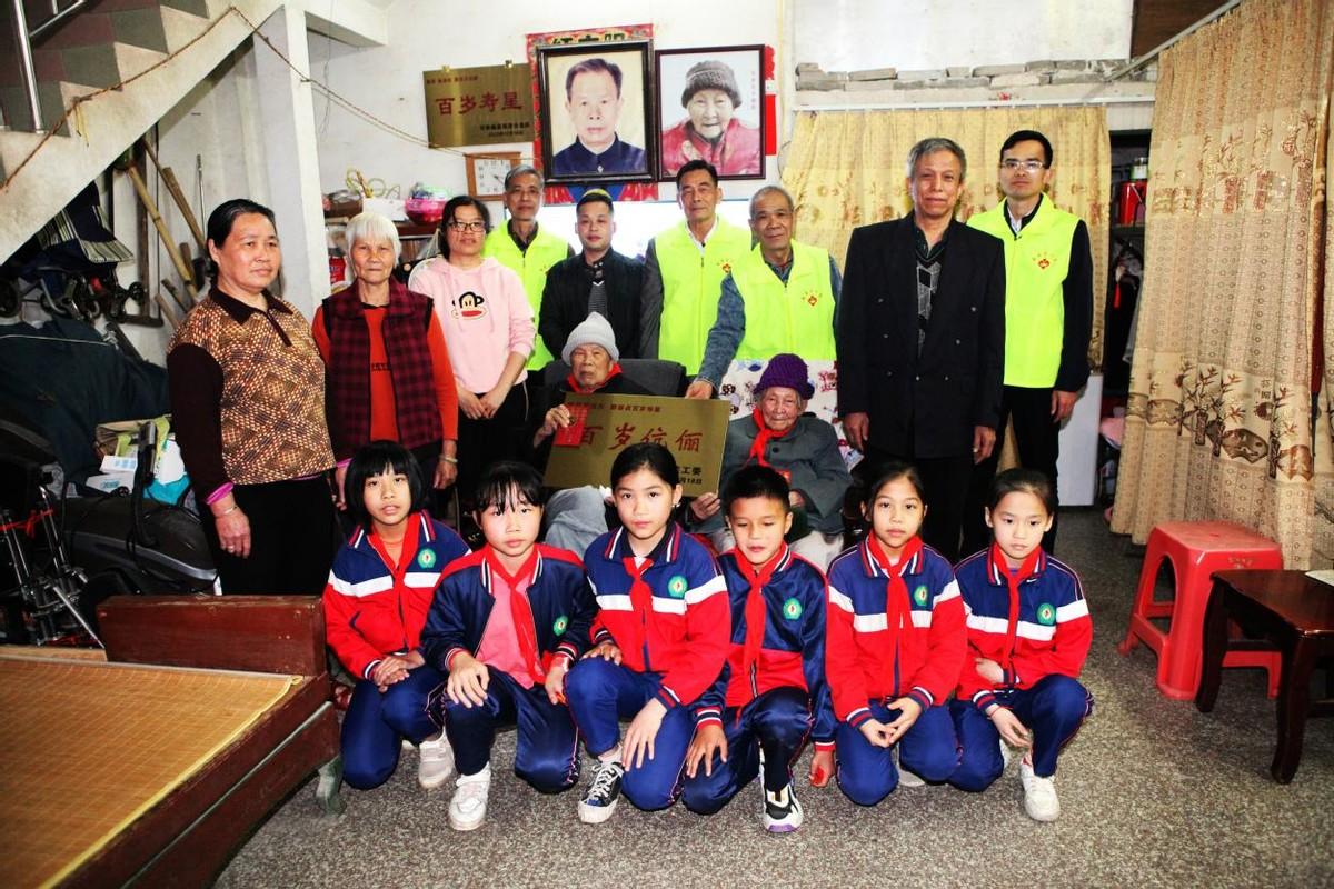 社保延迟退休年龄最新规定出台,广西藤县最新任命公告,国外最新疫苗,社保延迟退休年龄最新规定出台与广西藤县人事任命公告及全球疫苗最新进展