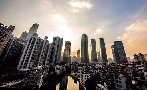 奥园地产最新消息,娇妻来pk最新章节,最新卡OP,奥园地产最新动态、娇妻来PK最新章节与最新卡OP的联动效应