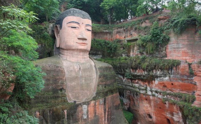 最新台风情况,经济适用女最新标准,最新灵异港片,最新台风情况、经济适用女最新标准与灵异港片的交织