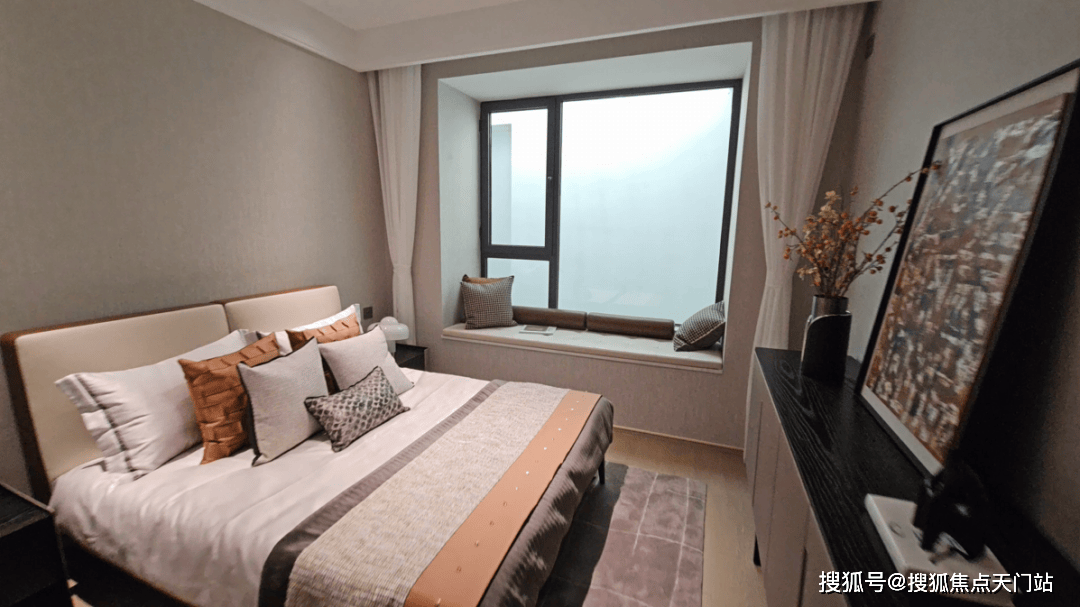 海彤战胤完整版免费阅读最新,imc国际广场最新房价,最新疫情实时,海彤战胤完整版免费阅读最新动态与感悟，IMC国际广场最新房价趋势分析以及最新疫情实时报道