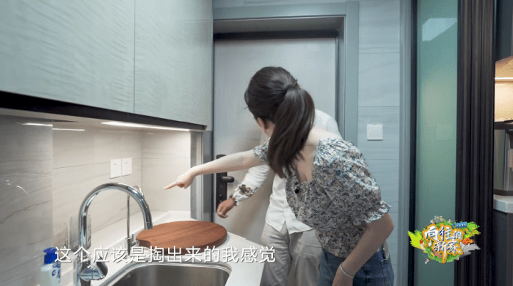 精品人妻AV一区二区三区:07-10-17-24-32-41D:40,探索精品人妻影音,一区二区三区深度解析