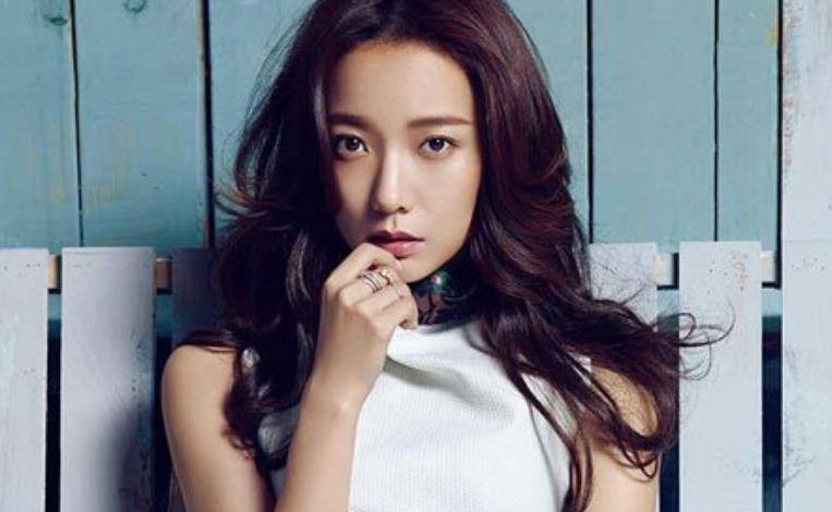 色一情一乱一伦麻豆:07-14-20-39-40-41Z：01,色乱伦理与麻豆的诱惑，深度探索与反思