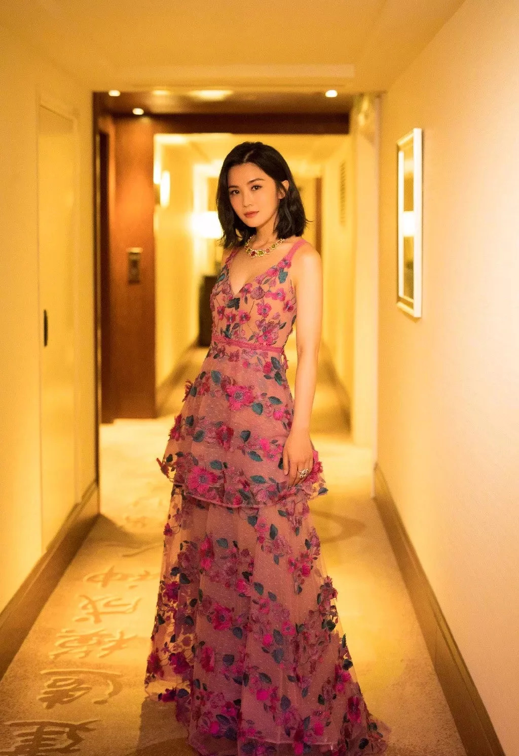 西西人体大胆瓣开下部自慰:07-16-26-35-36-41T:05,色情内容是不合法的,违反我国相关的法律法规。我们应该遵守法律和道德准则,远离色情内容。如果您有其他有益身心的娱乐需求,可以寻找一些正规的平台或文化活动,例如观看电影、参加体育运动、学习知识等,以丰富您的生活。