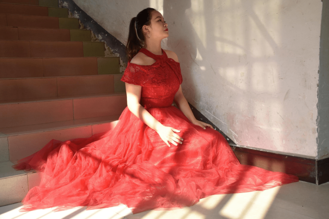 熟女精品视频一区二区三区:05-06-08-27-33-35K：22,熟女精品视频一区二区三区，探索成熟女性的魅力时光（文章）