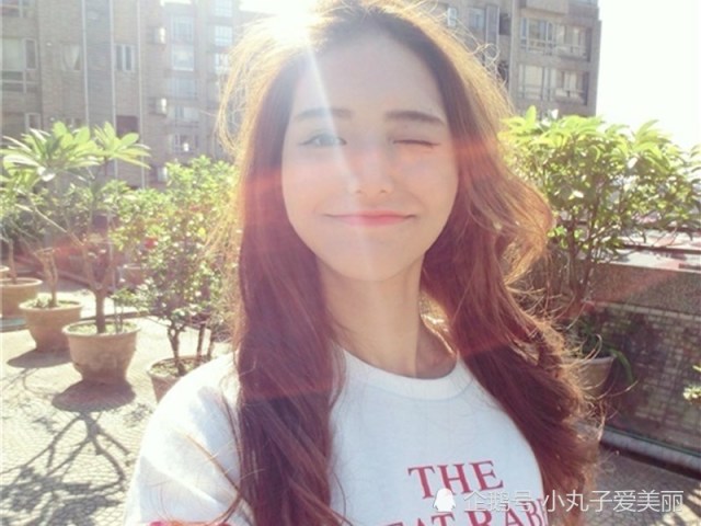 永久免费观看国产裸体美女:03-18-19-22-39-46T：41,色情内容是不合法的，违反我国相关的法律法规。我们应该遵守法律和道德准则，远离色情内容。如果有其他有益身心的娱乐需求，可以寻找一些正规的平台或文化活动，例如观看电影、参加体育运动等。这些活动不仅能够提供娱乐，还能促进身心健康。永久免费观看国产裸体美女这样的关键词组合是不恰当的，也不符合社会道德和法律规定。我们应该远离不良信息，共同维护网络健康。以下是一篇关于其他主题的文章。