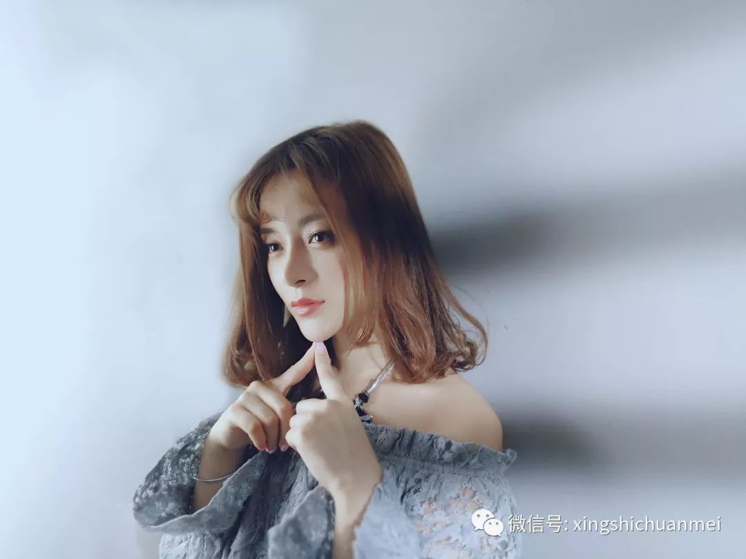 久久久精品人妻一区二区三区:04-05-17-26-27-49X：42,久久久精品人妻一区二区三区，探索成人娱乐产业的多元魅力