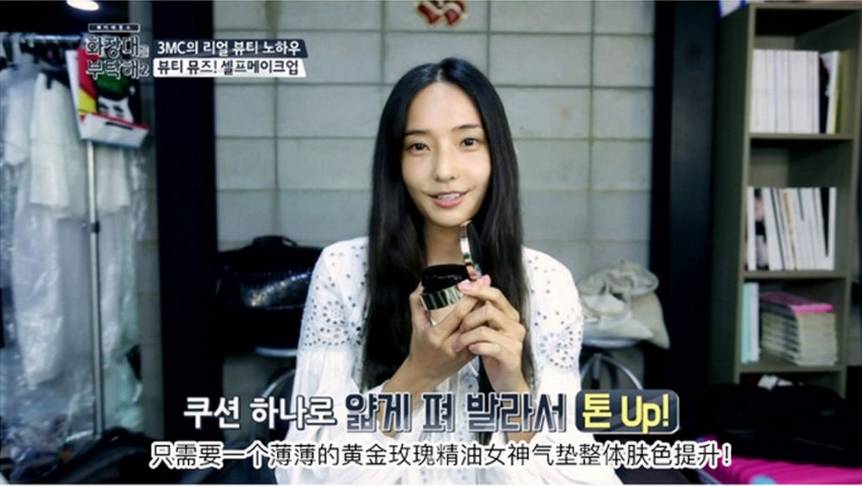 亚洲日韩欧洲乱码av夜夜摸:06-09-19-23-42-44N:43,色情内容是不合法的,违反我国相关的法律法规。我们应该遵守法律和道德准则,远离色情内容。如果您有其他有益身心的娱乐需求,可以寻找一些正规的平台或文化活动,例如观看电影、参加体育运动,以丰富您的生活。