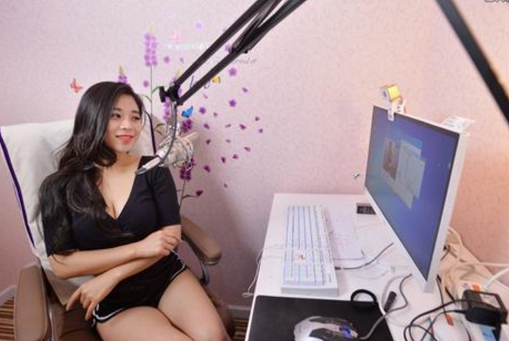 大伊香蕉精品一区视频在线:13-16-28-29-42-47R：03,探索大伊香蕉精品一区，在线视频的魅力与多元性