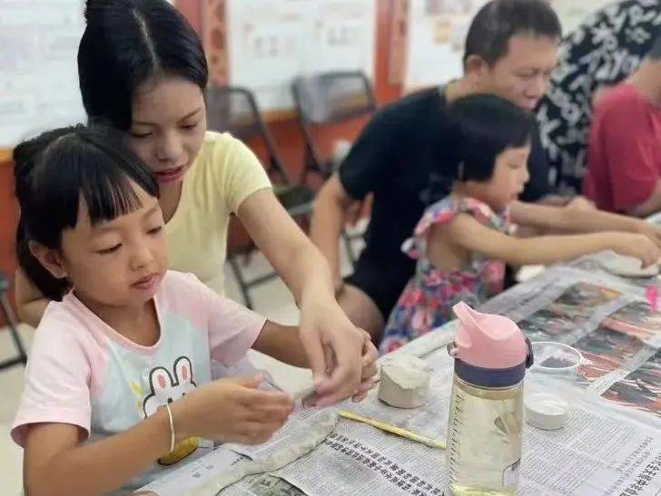 亚洲AV福利无限在线观看:05-17-19-20-21-49U：25,探索亚洲AV文化，在线观看的魅力与福利