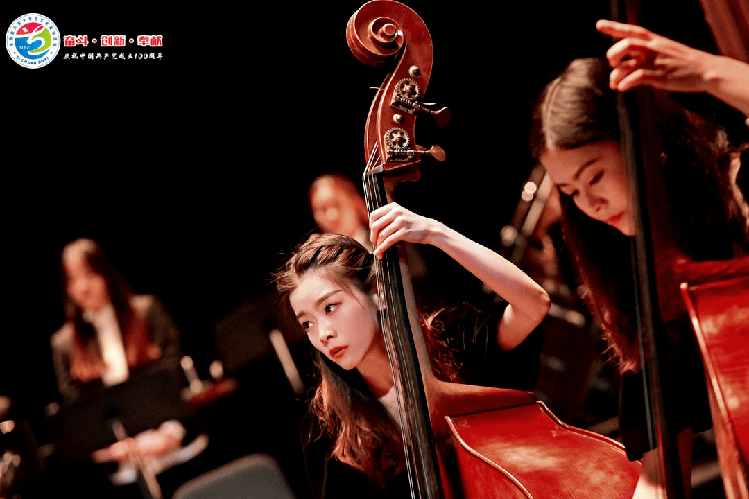 伊人久久久大香线蕉综合直播:20-21-26-35-40-41W:30,伊人久久久大香线蕉综合直播,探索数字背后的精彩世界