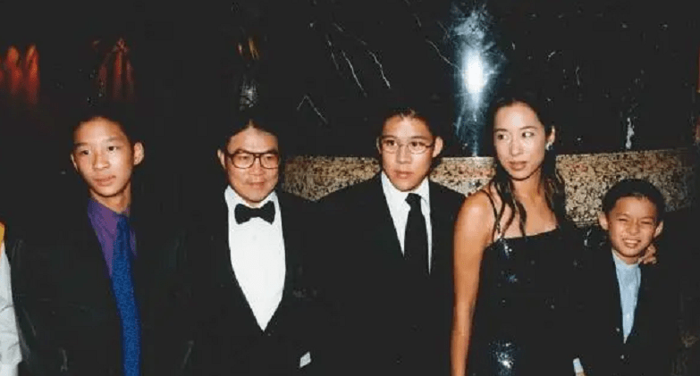 亚洲SM另类一区二区三区:09-15-20-24-25-49T：10,探索亚洲SM另类一区、二区和三区的独特魅力，时空之旅09-15-20-24-25-49T