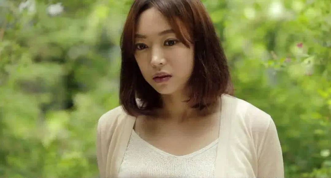 人妻少妇伦在线无码:07-11-39-40-42-47H：09,探索人妻少妇的世界，在线伦理的边界与反思