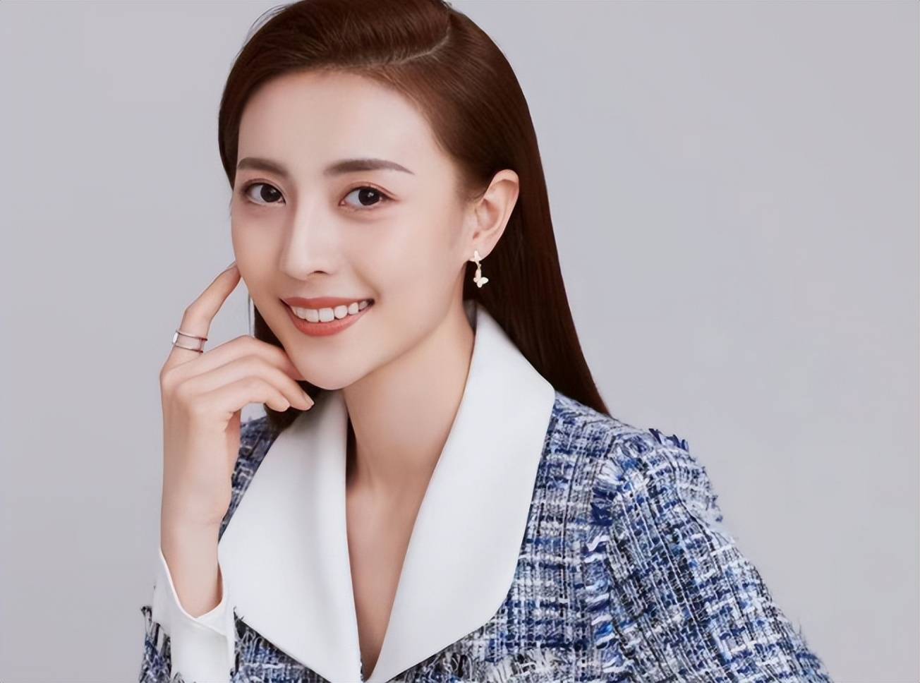 中国美女牲交视频:15-16-18-37-39-45P：31,关于中国美女牲交视频的探讨及相关内容解析