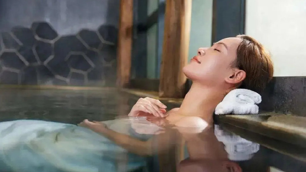 天天夜碰日日摸日日澡:09-11-20-26-27-43N:01,天天夜碰日日摸日日澡,探索一种全新的生活方式与日常习惯