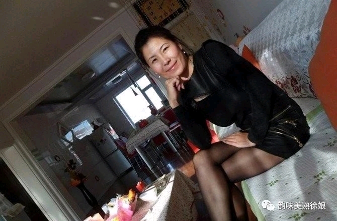 人妻老妇乱子伦精品无码专区:14-26-27-34-40-44J:18,探索人妻老妇乱子伦精品的无码专区