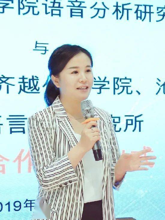 人妻无码中文专区久久五月婷:16-17-18-21-25-28N：31,探索人妻无码中文专区——五月婷的独特魅力