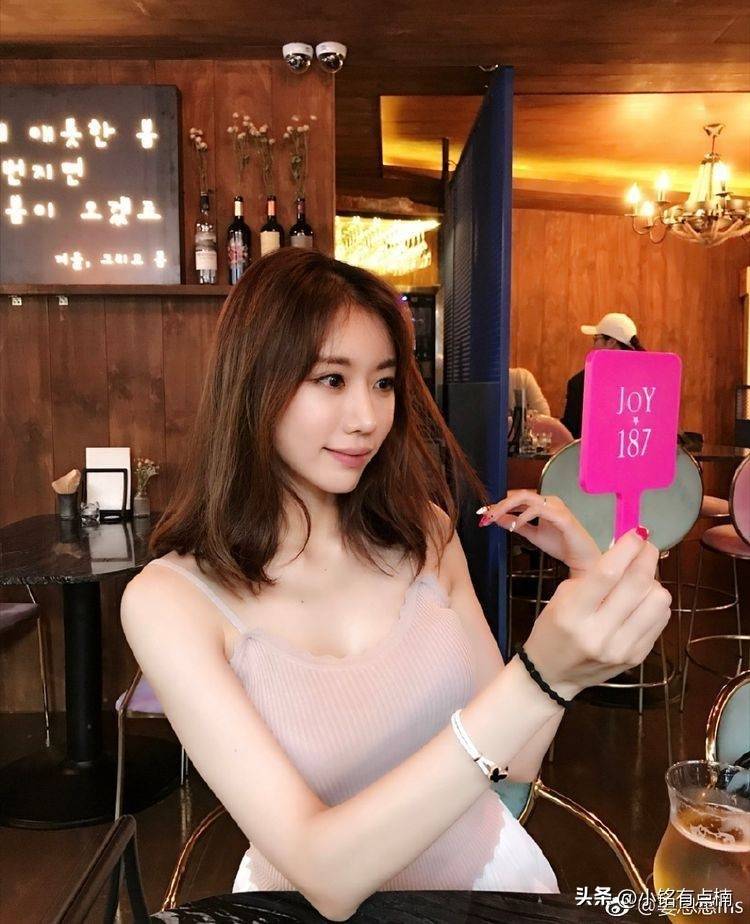 无码伊人久久大杳蕉中文无码:01-16-32-34-36-45K:27,探索无码伊人世界的独特魅力——从久久大杳蕉到中文无码的深度解析(关键词,01-16-32-34-36-45K,27)