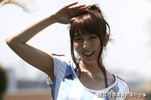 亚洲国产一区二区波多野结衣:07-13-18-22-35-49A:17,亚洲国产影视的多元魅力——以波多野结衣为例,探索一区二区影像的独特风采