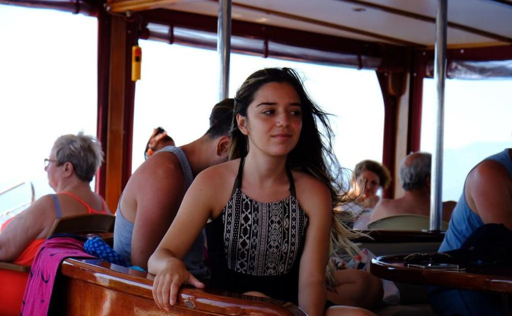 白纸黑字 第6页