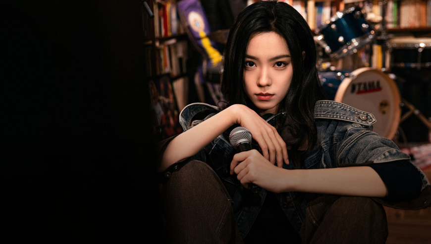 人人妻人人澡人人爽人人精品电影:05-16-22-25-36-47C:32,人人精品电影,探索成人电影的独特魅力与深层价值