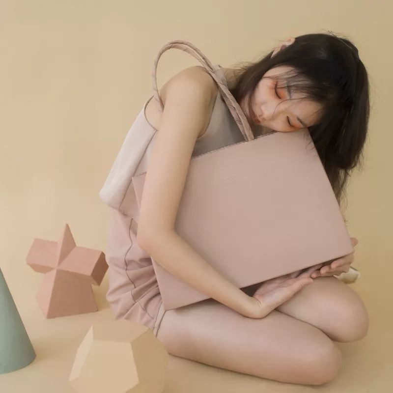 国产成人久久精品77777综合:24-26-32-34-35-41M：04,国产成人久久精品的综合探索，从24到41M的多元体验