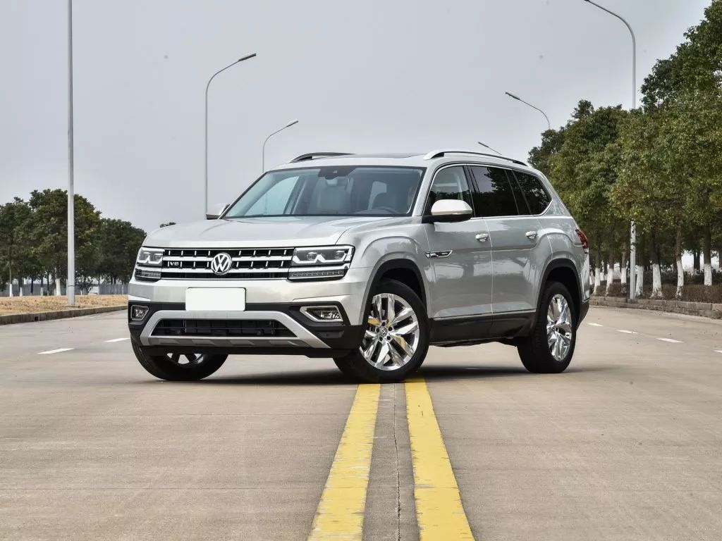 欧美亚洲精品SUV:02-28-35-37-40-42P：22,欧美亚洲精品SUV，探索多文化融合下的汽车美学与性能艺术