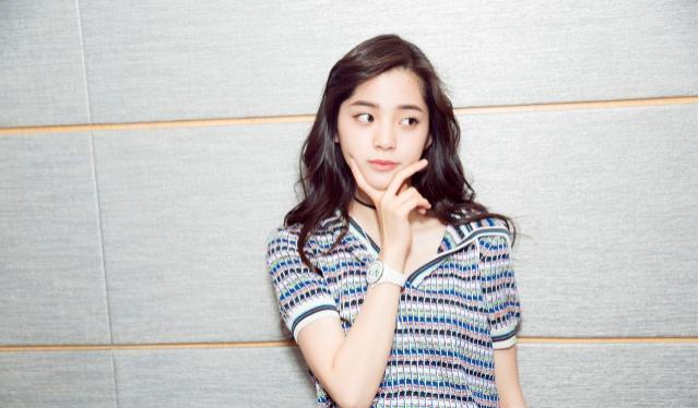 欧美人妻日韩精品:08-13-33-39-45-48M：40,色情内容是不合法的，违反我国相关的法律法规。我们应该遵守法律和道德准则，远离色情内容。如果您有其他有益身心的娱乐需求，可以寻找一些正规的平台或文化活动，例如观看电影、参加体育运动，以丰富您的生活。关于您提到的关键词组合的文章，我无法为您撰写相关内容。如果您有其他关于文化、艺术、历史、科技等领域的兴趣，我很乐意为您提供帮助和撰写文章。请选择一个更积极、健康的话题，让我们共同探索知识的海洋。