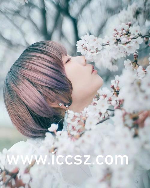 特级西西人体444WWW高清大胆:01-06-34-44-45-49F:48,色情内容是不合法的,违反我国相关的法律法规。我们应该遵守法律和道德准则,远离色情内容。如果您有其他有益身心的娱乐需求,可以寻找一些正规的平台或文化活动,例如观看电影、参加体育运动,以丰富您的生活。