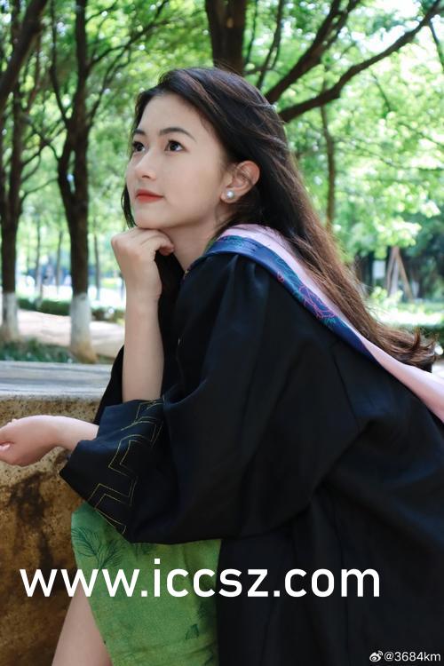 少妇把腿扒开让我添69动态图:08-09-10-27-30-31F:31,探索私密世界的边缘,一种情感的微妙交织