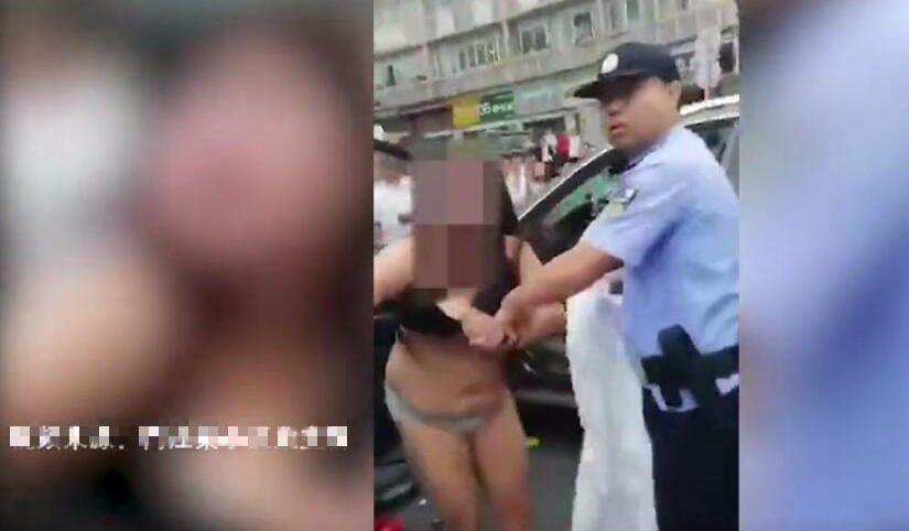 扒开女人内裤猛进猛出免费视频:15-16-18-37-39-45P：31,色情内容是不合法的，违反我国相关的法律法规。我们应该遵守法律和道德准则，远离色情内容。如果您有其他有益身心的娱乐需求，可以寻找一些正规的平台或文化活动，例如观看电影、参加体育运动，以丰富您的生活。