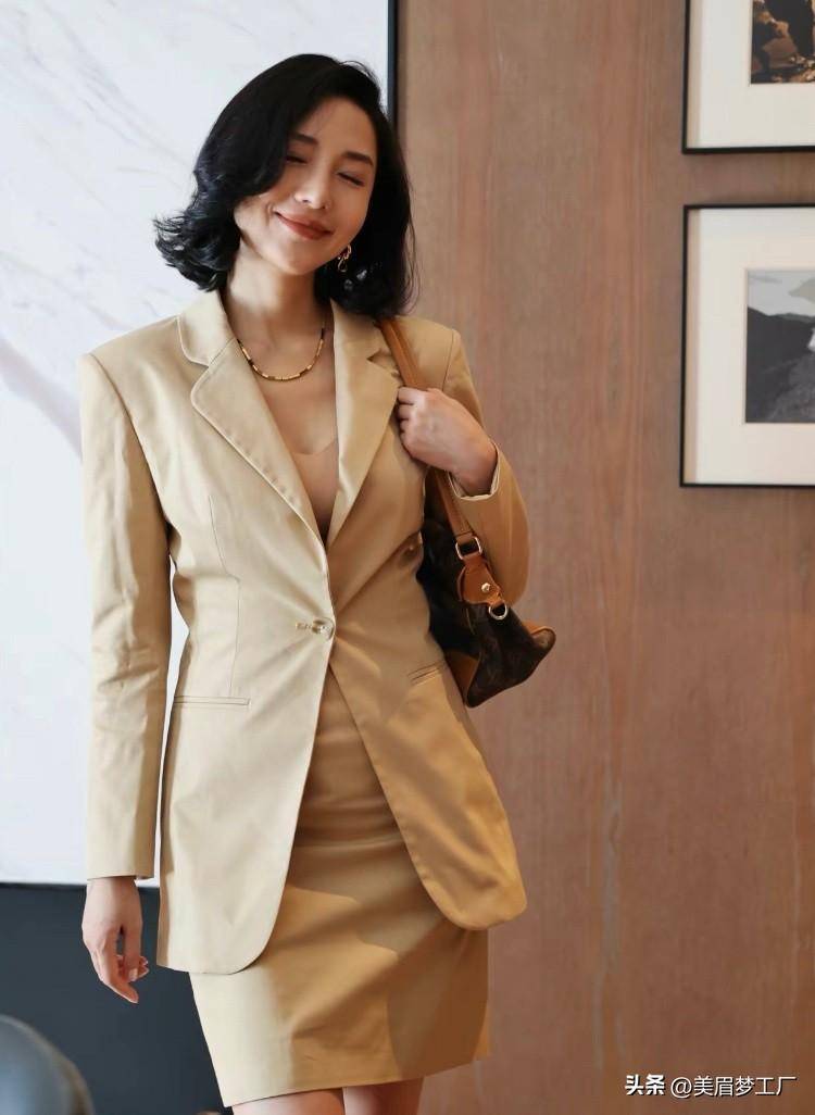 亚洲成成熟女人专区:04-17-23-29-31-42T：37,亚洲成熟女人专区，探索时光里的韵味与风情