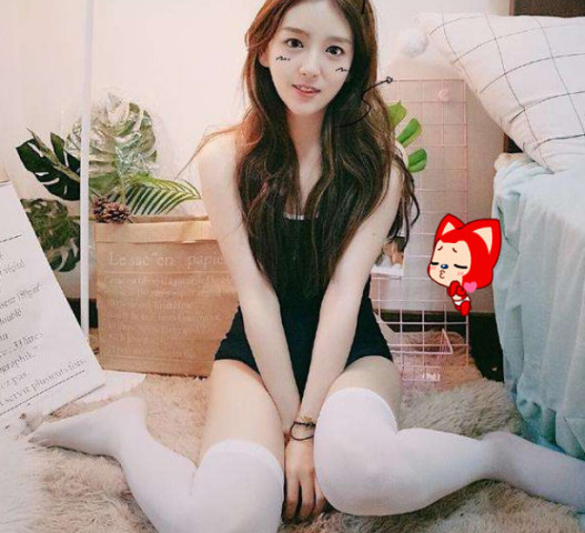 小仙女jk情趣白丝喷水视频:08-13-18-41-45-46M:11,小仙女JK情趣白丝喷水视频的魅力探索