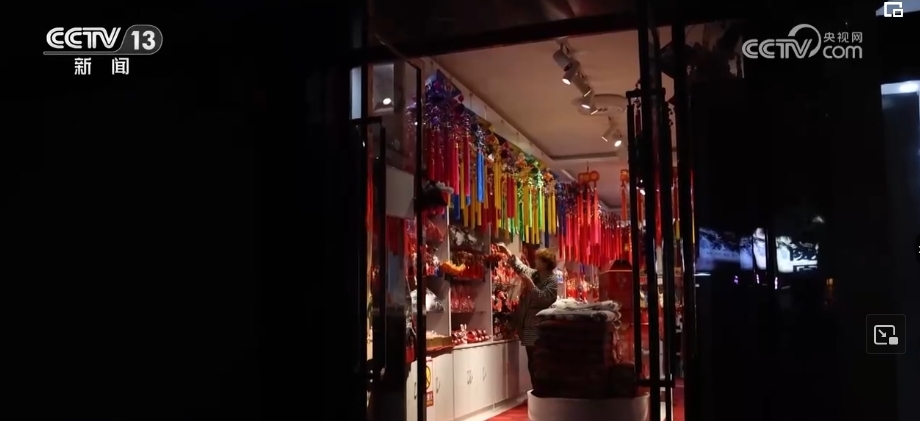 伊人久久大香线蕉影院:03-06-09-14-44-49L：35,伊人久久大香线蕉影院，探索独特魅力与无尽精彩