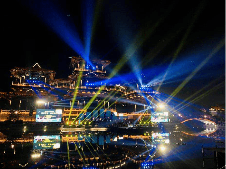 成午夜精品一区二区三区:08-09-10-27-30-31F：31,探索午夜精品的魅力，一区二区三区与超越时空的界限