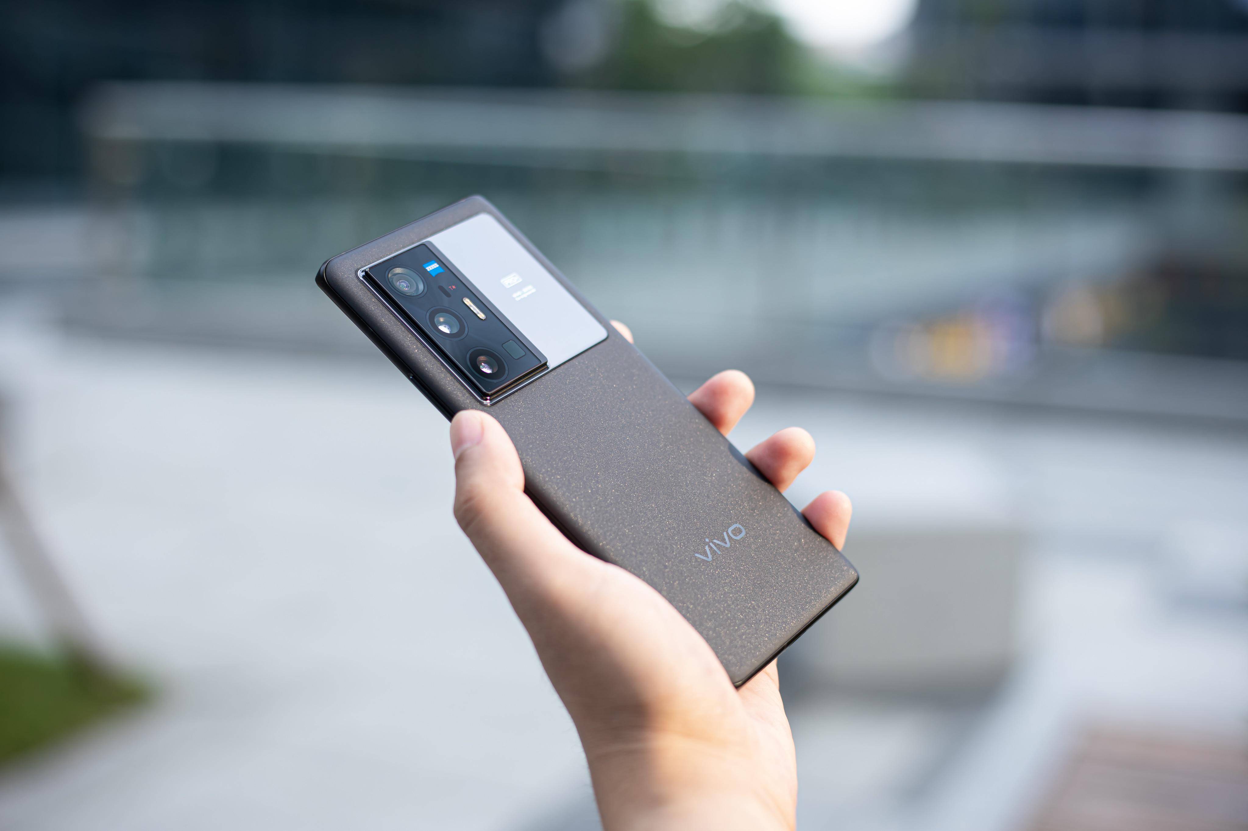 亚洲国产精品一区二区手机:03-12-27-29-34-46Y：12,探索亚洲国产精品手机一区二区的发展脉络，一场跨越时空的科技之旅（03-12-27-29-34-46Y）