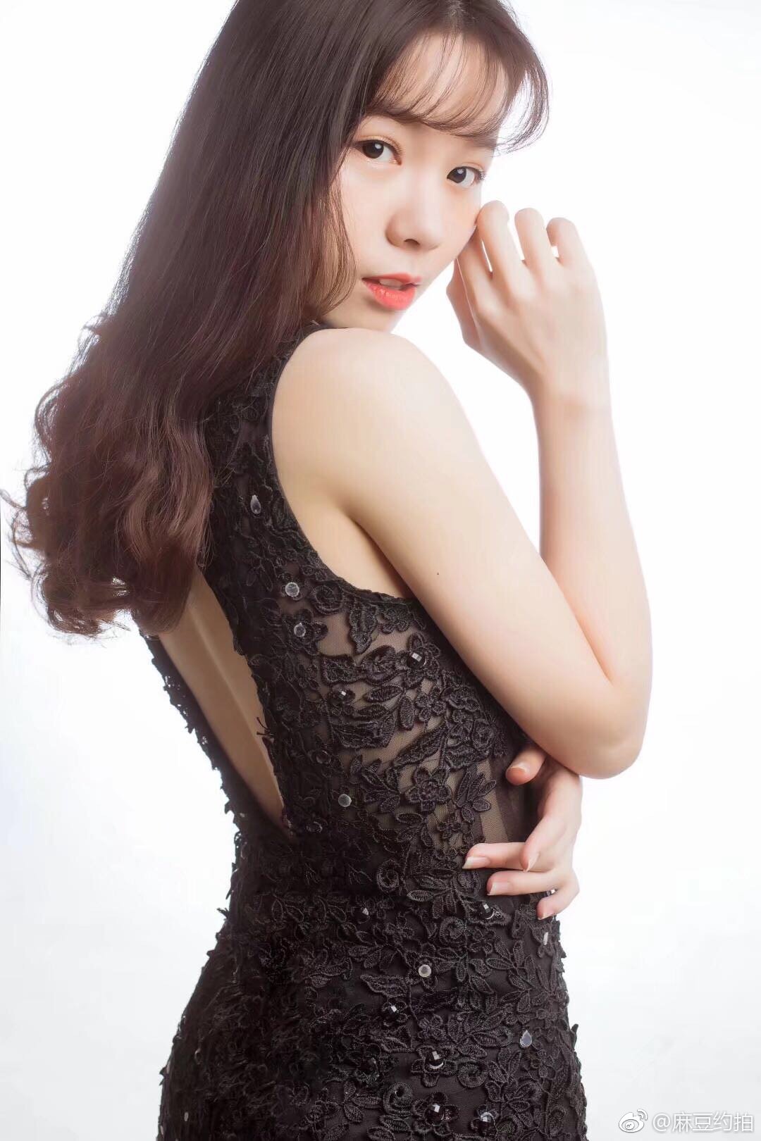 伊人久久精品无码二区麻豆:21-22-25-43-44-47D:35,伊人久久,探索精品无码二区的独特魅力