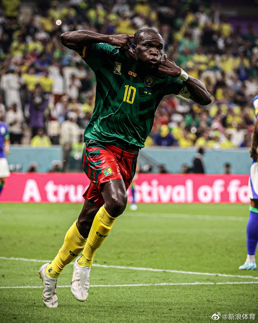 欧美交A欧美精品喷水:02-04-25-42-47-49X：35,欧美交融的艺术魅力，探索精品喷水技术的独特韵味