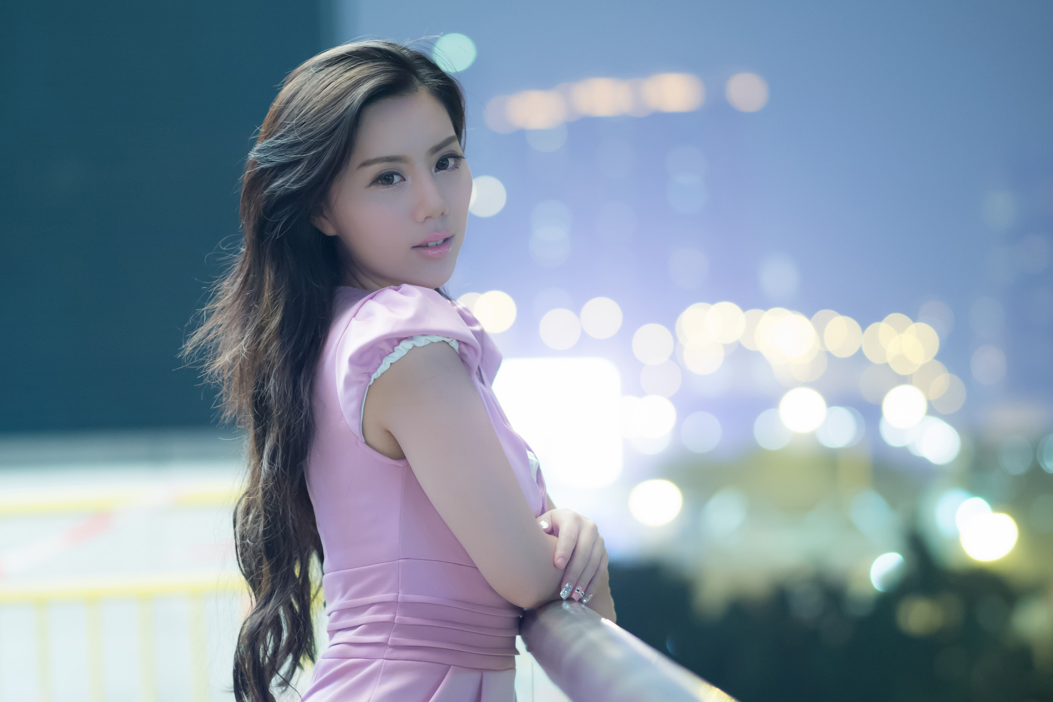 人妻夜夜爽天天爽三区:13-24-29-30-38-46Q：37,色情内容是不合法的，违反我国相关的法律法规。我们应该遵守法律和道德准则，远离色情内容。如果您有其他有益身心的娱乐需求，可以寻找一些正规的平台或文化活动，例如观看电影、参加体育运动、学习知识等，以丰富您的生活。