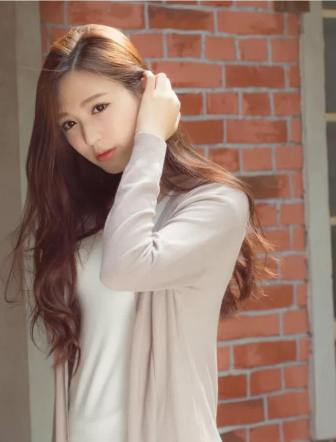 狠狠综合久久久久尤物丿:03-09-11-25-30-40E：41,探索尤物之美，狠狠综合久久久与丿的独特魅力