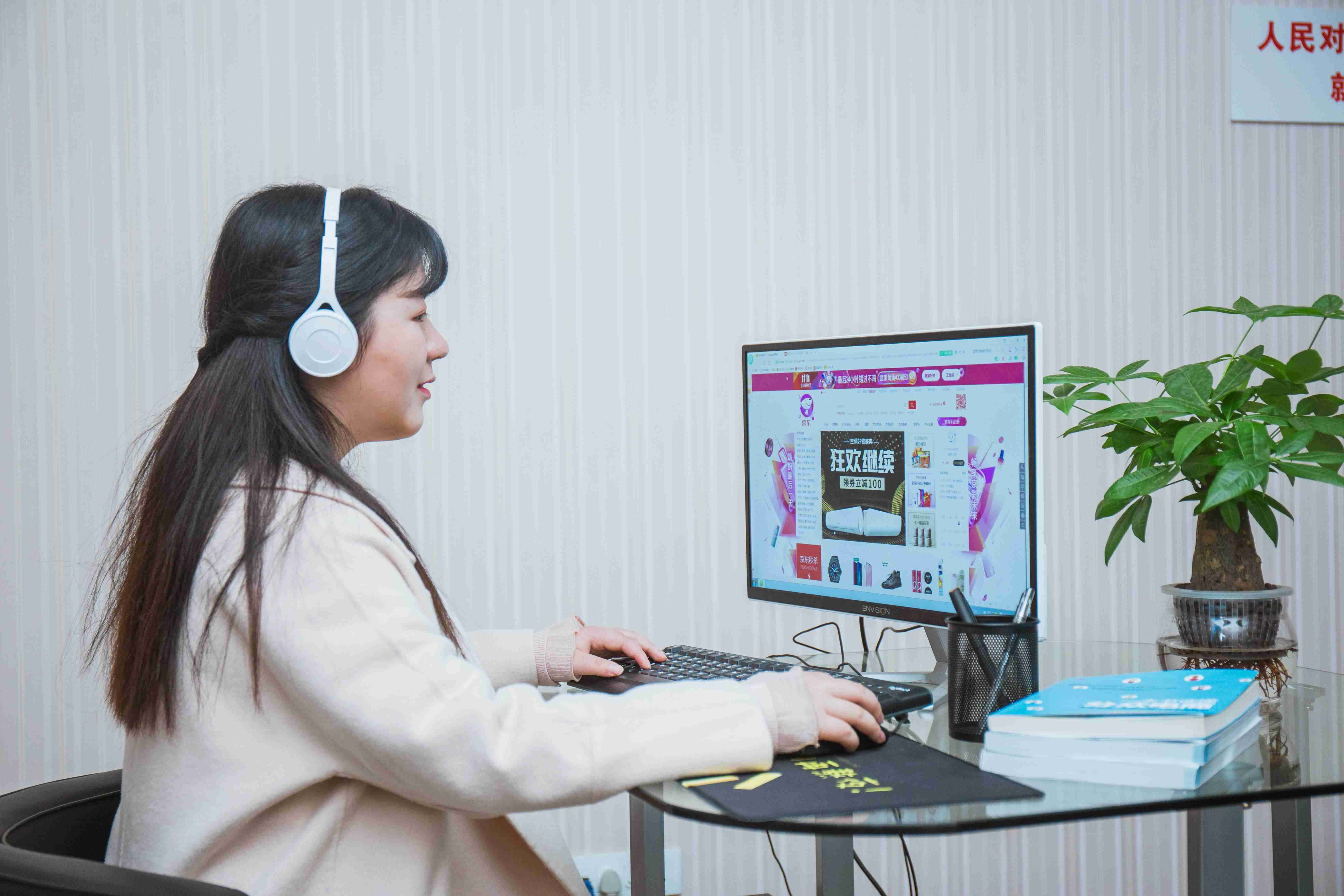 欧美成人三级网站在线播放:01-12-20-25-34-43Z:48,欧美成人三级网站在线播放,探索成人娱乐的新世界(文章虚构,请勿与现实挂钩)