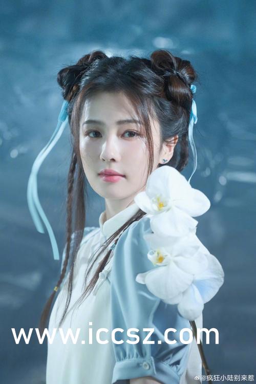 视频一区视频二区制服丝袜:02-03-06-08-20-23D:09,探索视频世界的神秘角落,一区与二区的制服丝袜魅力(附详细解读)