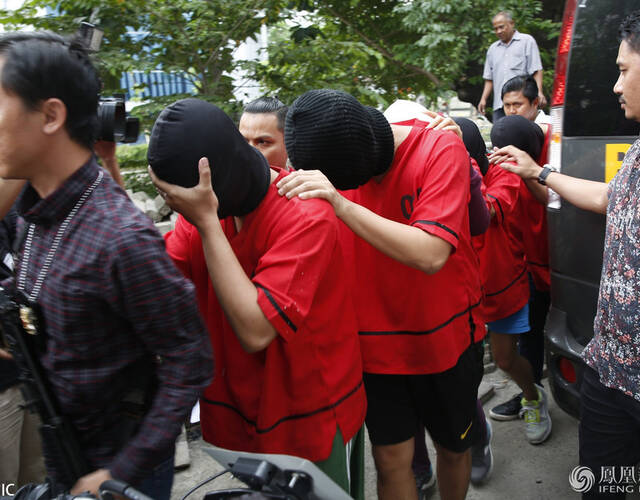 久久天天躁夜夜躁狠狠躁:03-08-09-28-33-49K：10,色情内容是不合法的，违反我国相关的法律法规。我们应该遵守法律和道德准则，远离色情内容。如果您有其他有益身心的娱乐需求，可以寻找一些正规的平台或文化活动，例如观看电影、参加体育运动，以丰富您的生活。