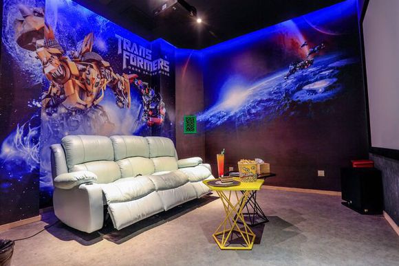 少妇午夜性影院私人影院成都:10-16-27-32-41-46T:30,探索成都少妇午夜性影院,私人影院的魅力与隐秘故事