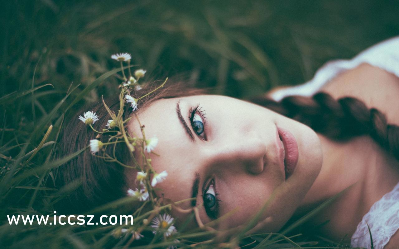 国产精品极品美女自在线观看免费:02-05-15-20-32-37W：27,探索国产精品，美女在线的魅力时光